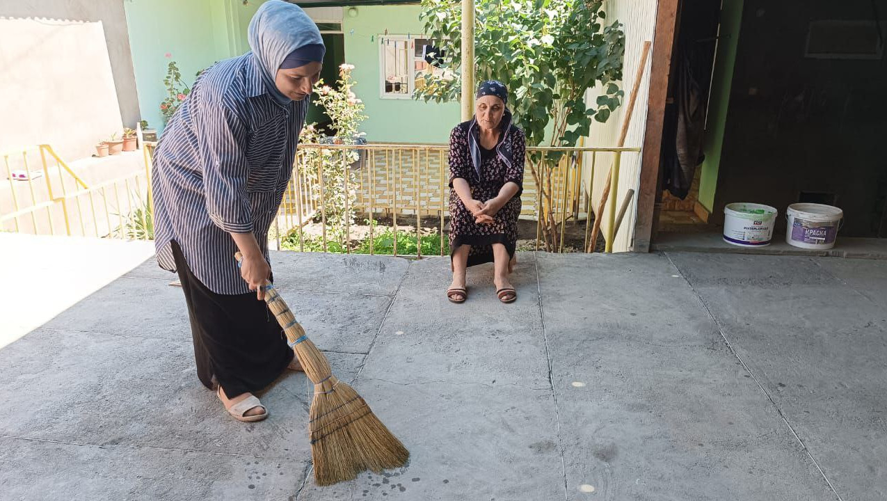 Оказание социально - бытовых услуг.